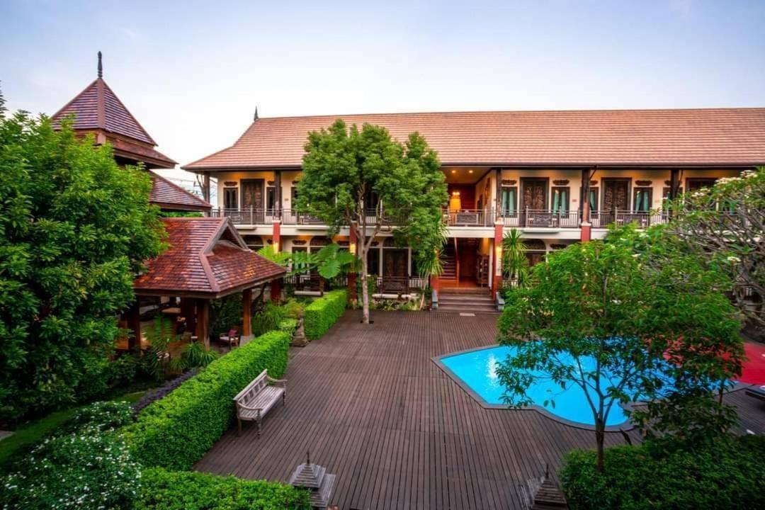 Amata Lanna Village อมตะล้านนาวิลเลจ Chiang Mai Exterior photo