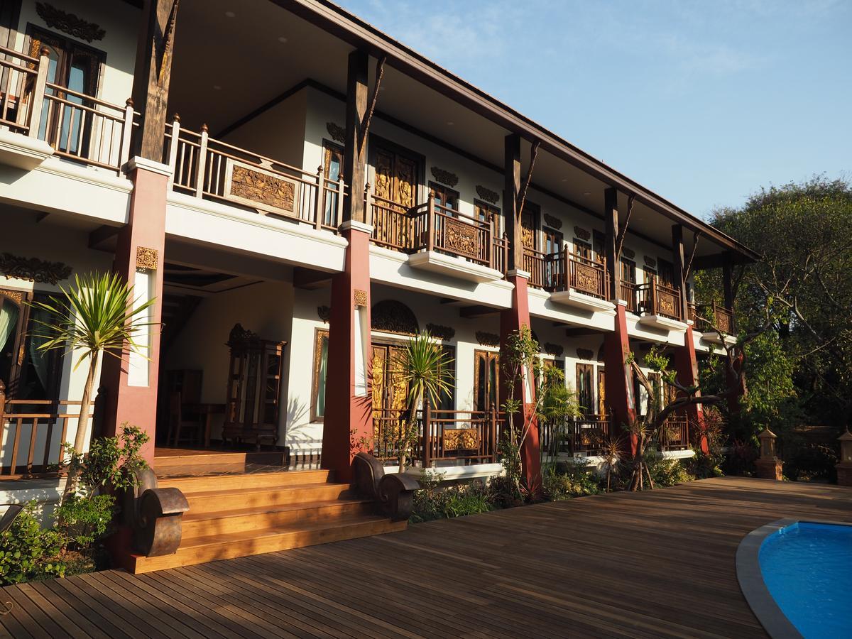Amata Lanna Village อมตะล้านนาวิลเลจ Chiang Mai Exterior photo