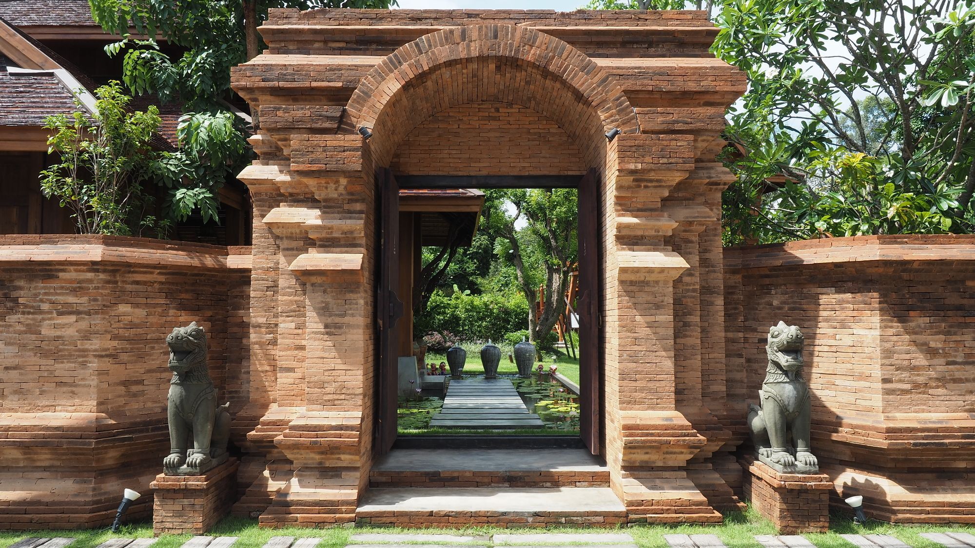 Amata Lanna Village อมตะล้านนาวิลเลจ Chiang Mai Exterior photo